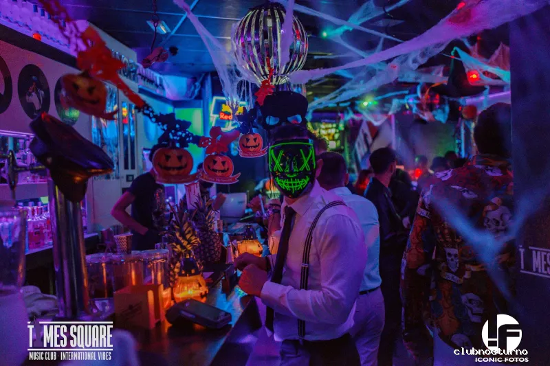 Times Square Music Club