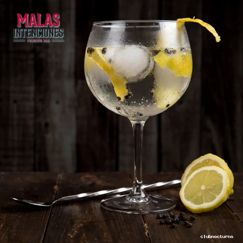 Malas Intenciones Premium Bar