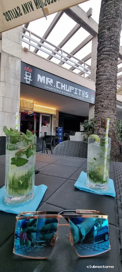 MR.CHUPITOS Chupitería & Cocktail lounge