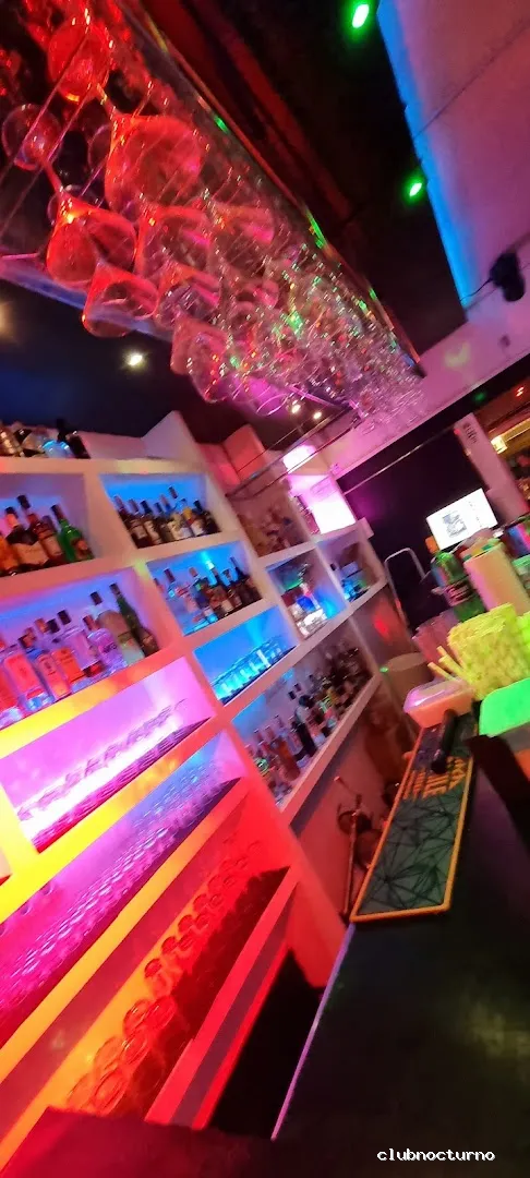 MR.CHUPITOS Chupitería & Cocktail lounge