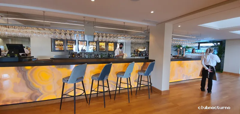 LA VIEW Restaurant | Lounge Bar