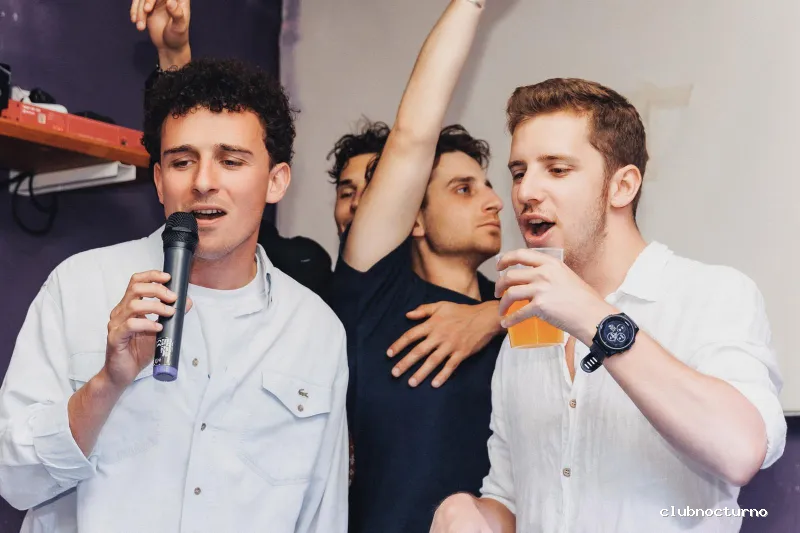 Karaoke Club | Miky House Valencia