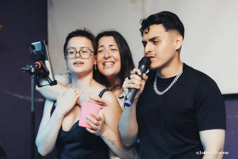 Karaoke Club | Miky House Valencia