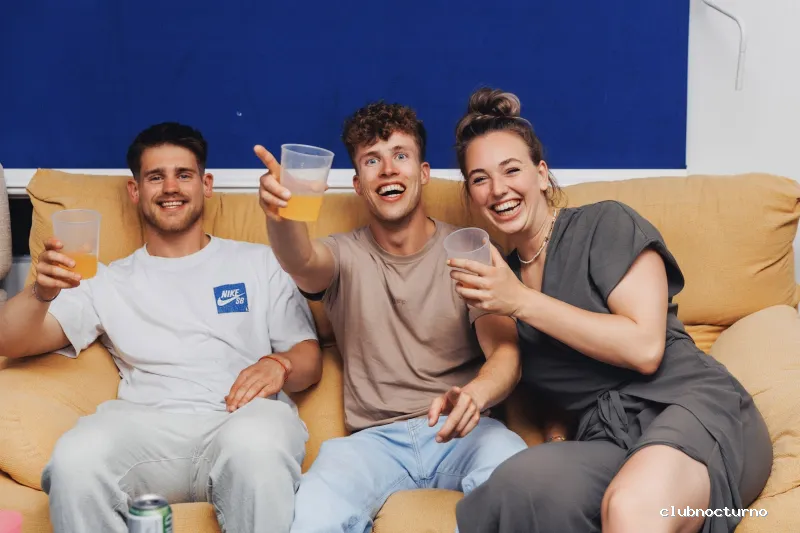 Karaoke Club | Miky House Valencia