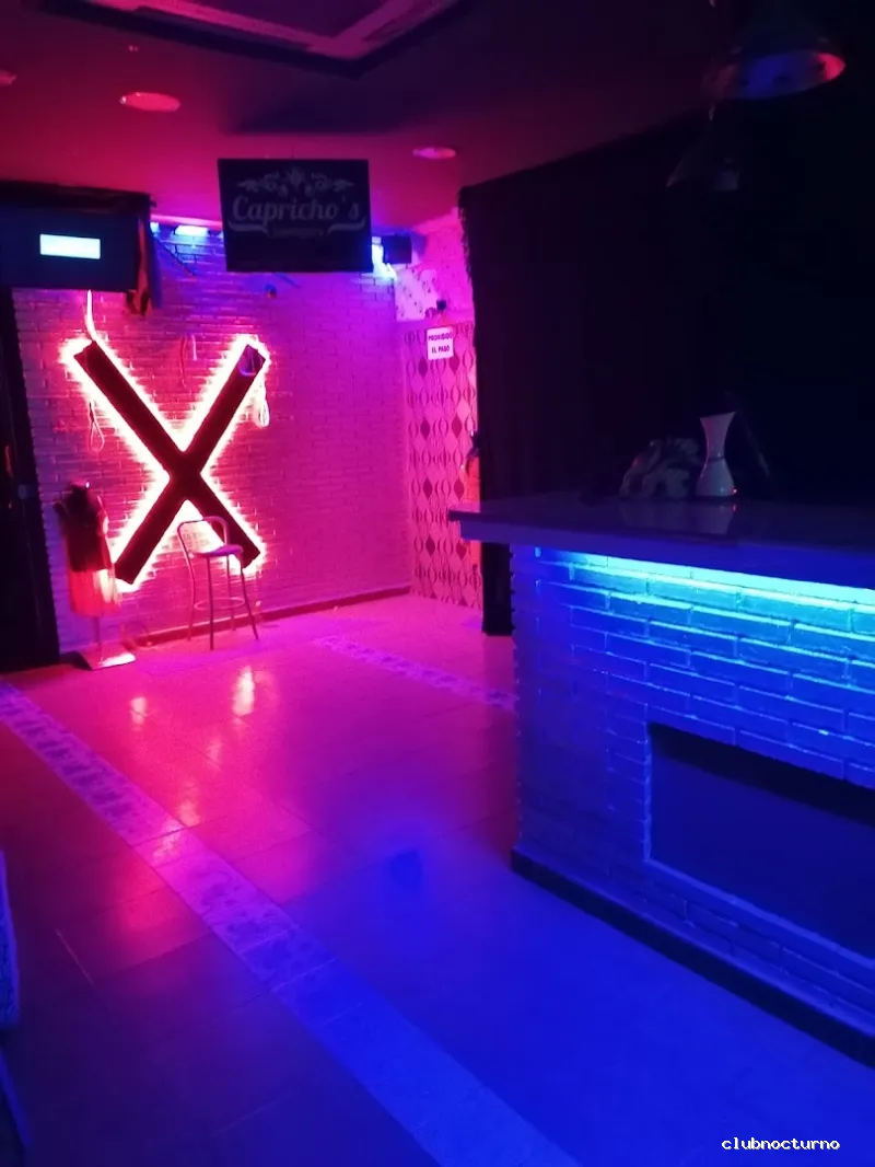 Capricho's swingers - Local liberal