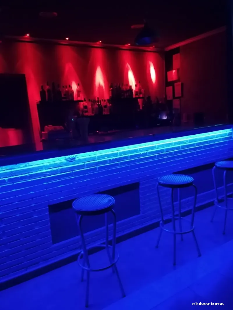 Capricho's swingers - Local liberal