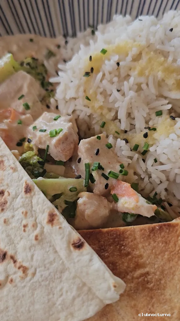 Lombok food + drinks + club