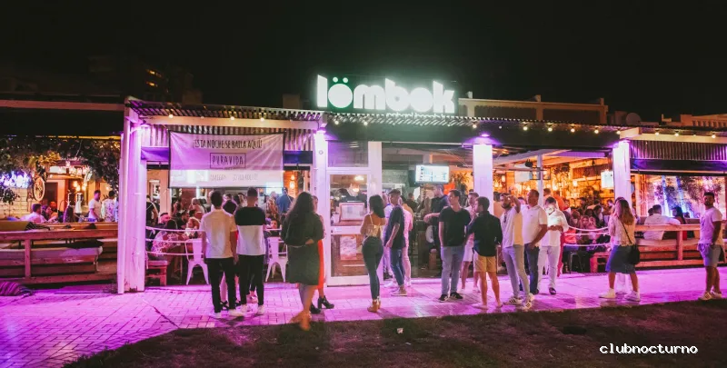 Lombok food + drinks + club