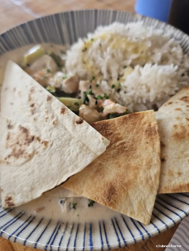 Lombok food + drinks + club