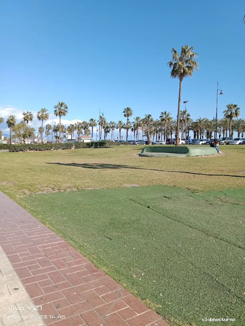 Lombok food + drinks + club