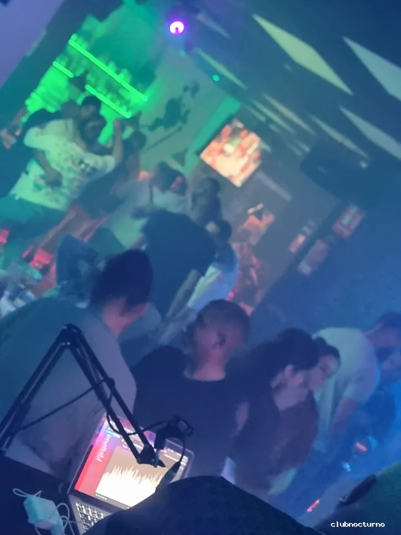 OPIUMVIP PUB VALENCIA