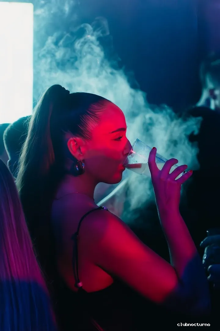 Manhattan Benidorm - Shisha Lounge Pub