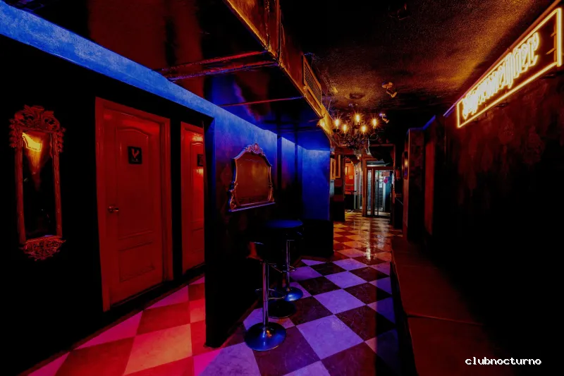 La Noche Boca Arriba