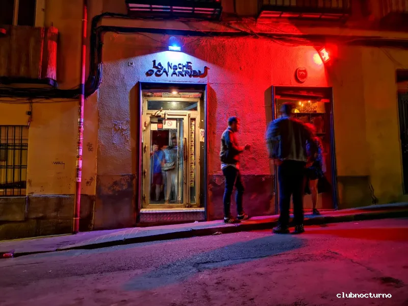 La Noche Boca Arriba