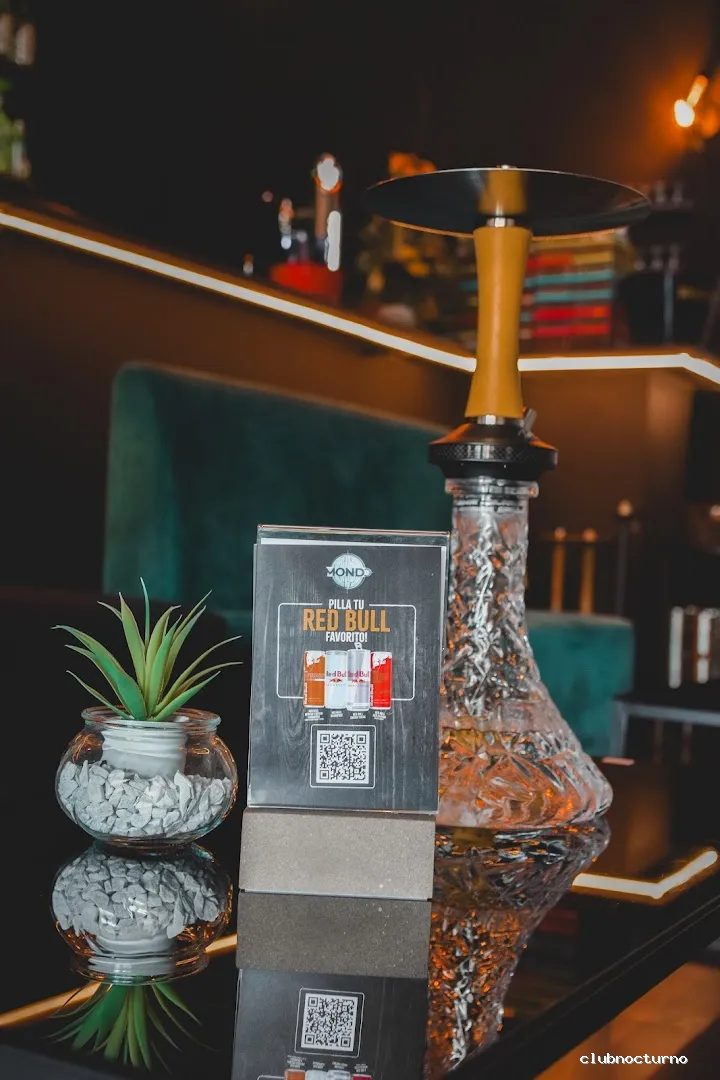 Mondo Hookah
