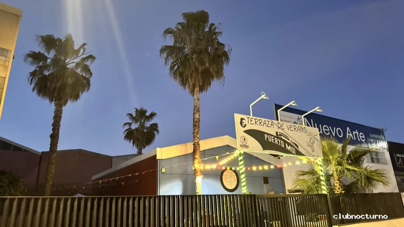 Terraza de verano Puerto Moi