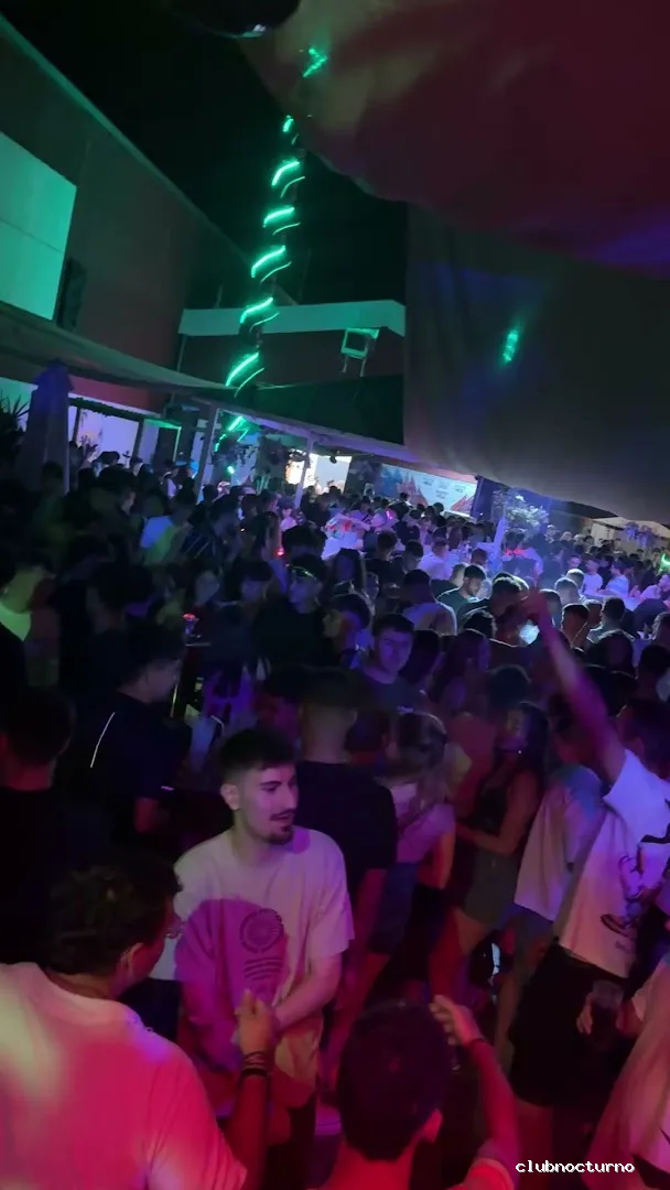 Terraza de verano Puerto Moi