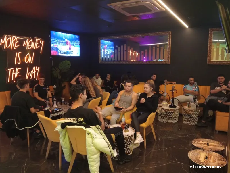 Tetería Lounge CRYPTOSHISHA - Coctelería Premium en Barrio del Pilar