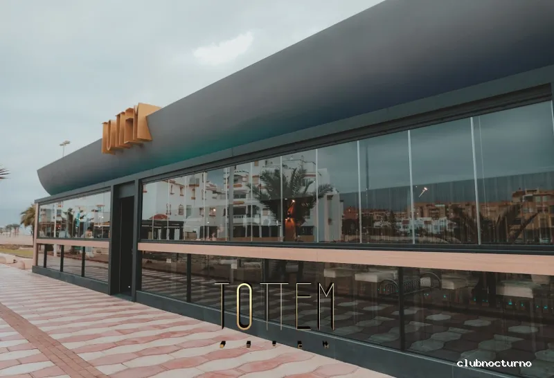 Pub TOTTEM BEACH