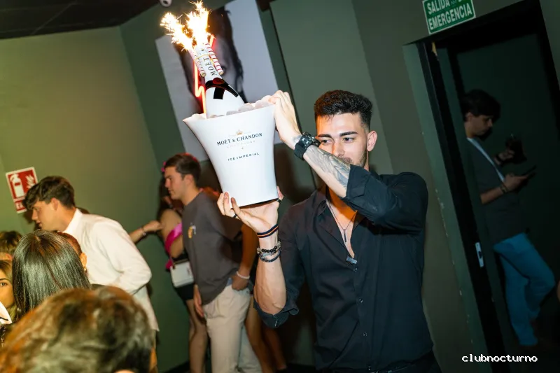 Sala Santa Lucía - Pub