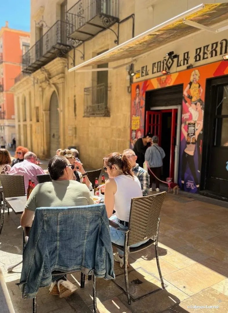 El Coño la Bernarda, pub, copas