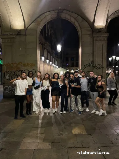 Pub Crawl Barcelona by E-VOLVE