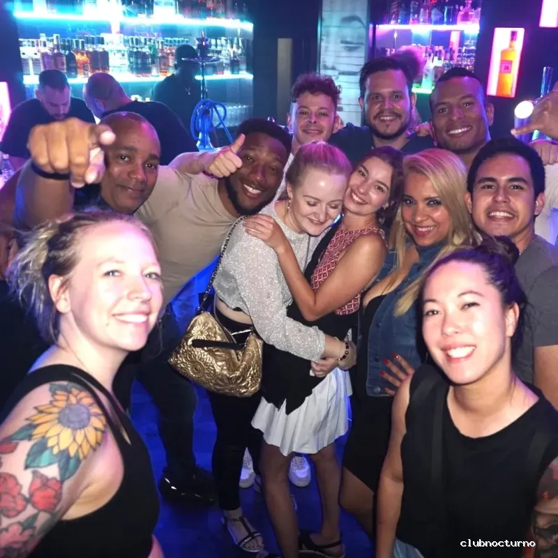 Pub Crawl Barcelona by E-VOLVE