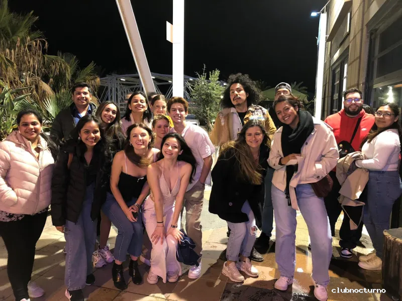 Pub Crawl Barcelona by E-VOLVE