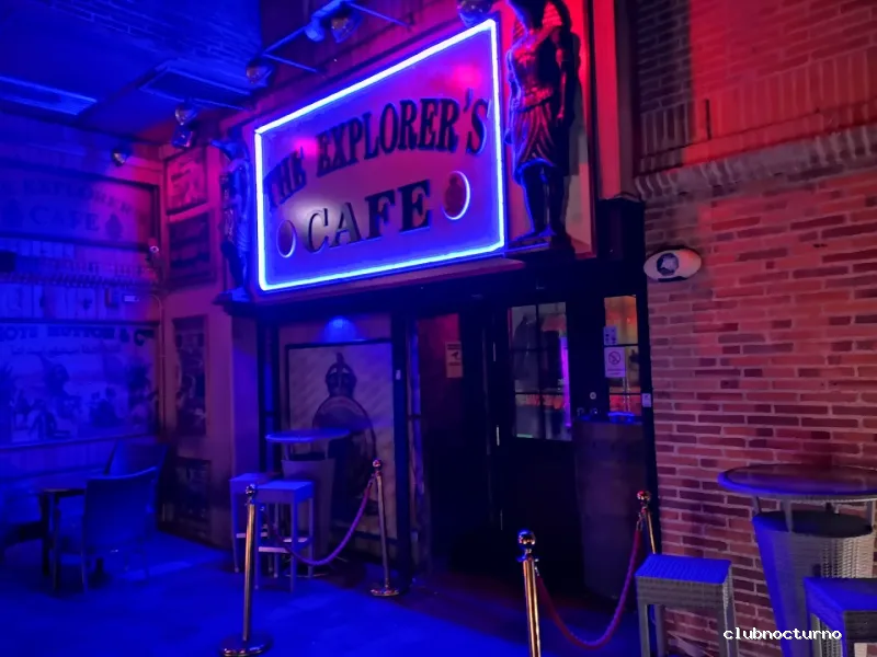 The Explorer´s Cafe