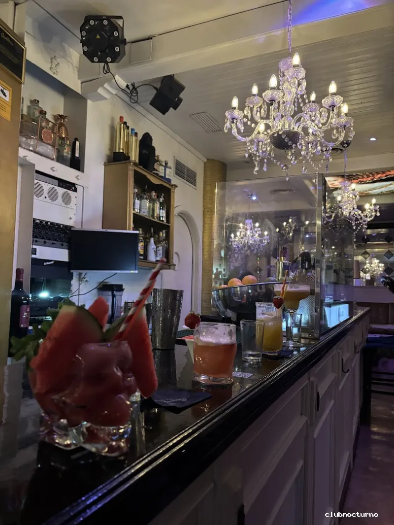 Casablanca Coctelería Pub