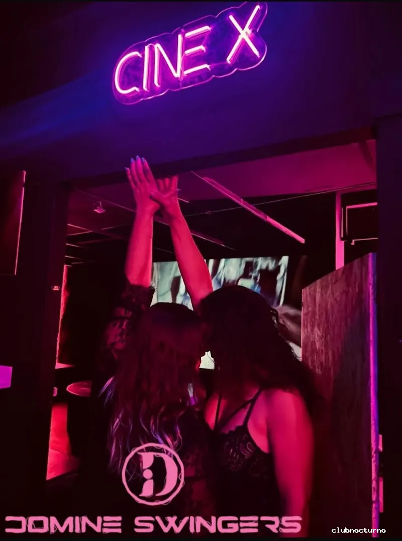 Domine_swingers