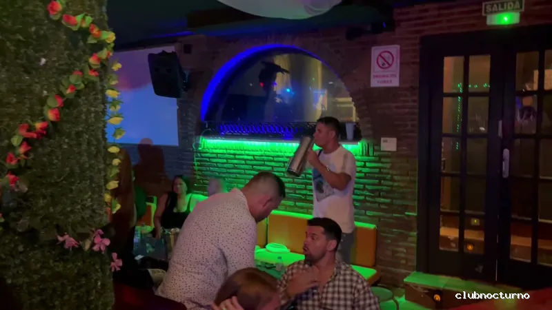 Warare Discoteca Latina