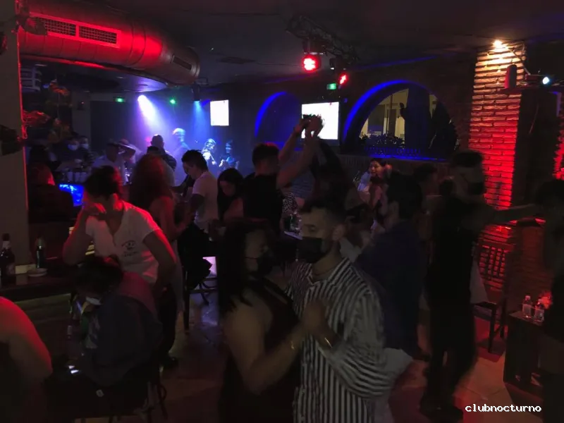 Warare Discoteca Latina