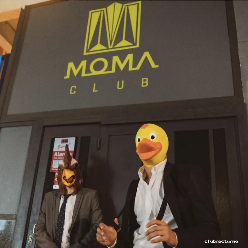 Moma Club