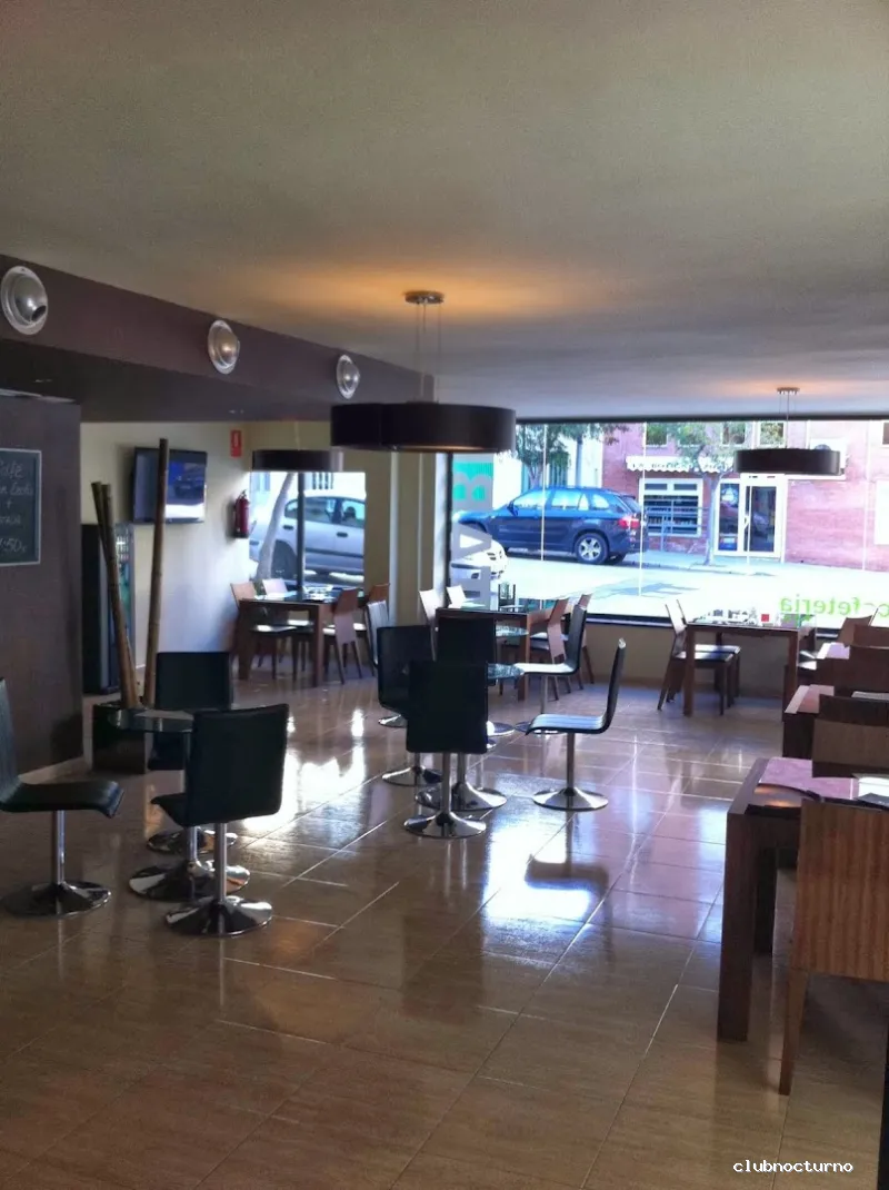 Tabu Bar Cafeteria Cocteleria gin tònic