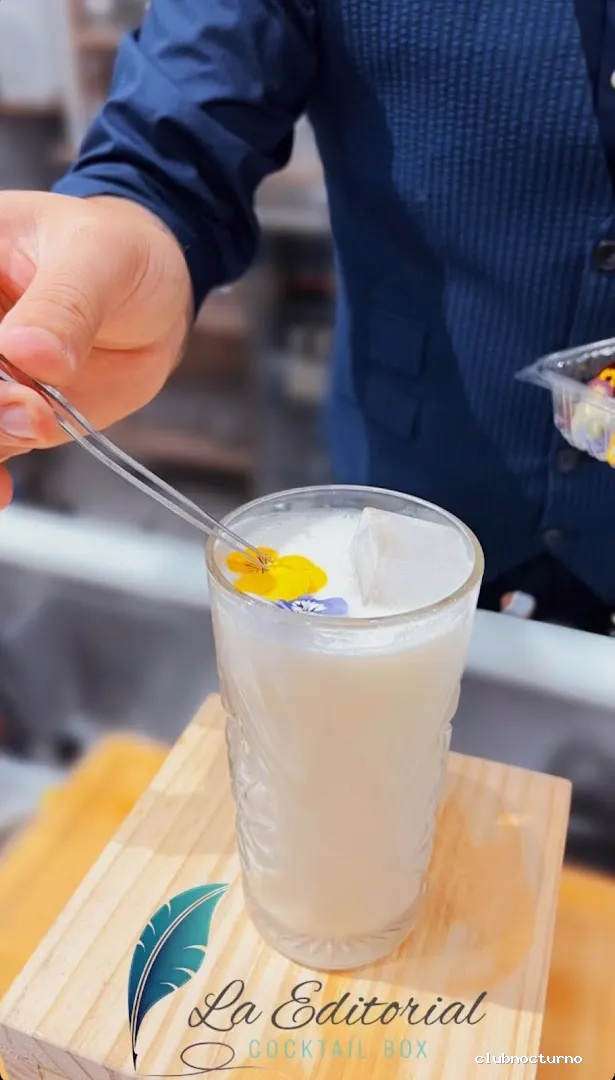 La Editorial Cocktail Shisha Box