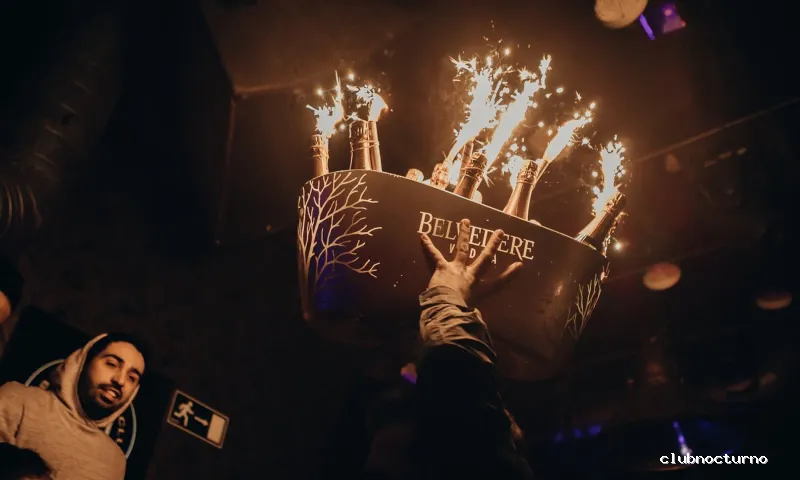 YouBarcelona - Lista Isaac (Discotecas / Night Clubs)