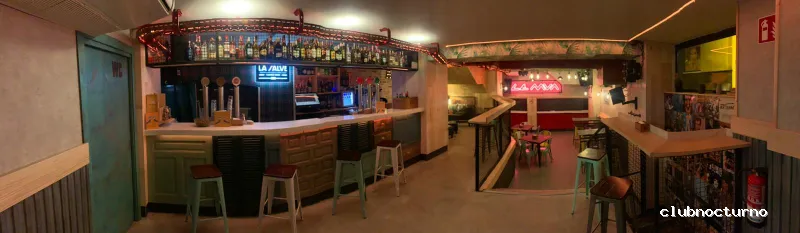 Le Mua kafe Antzokia