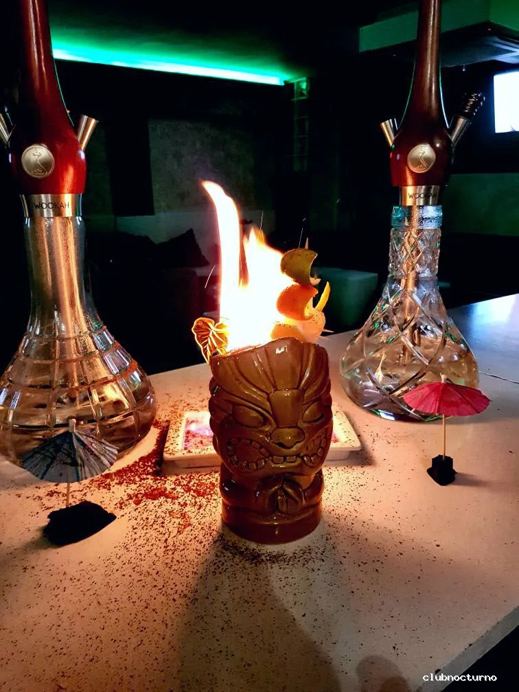 Hibou Shishas & Cocktails