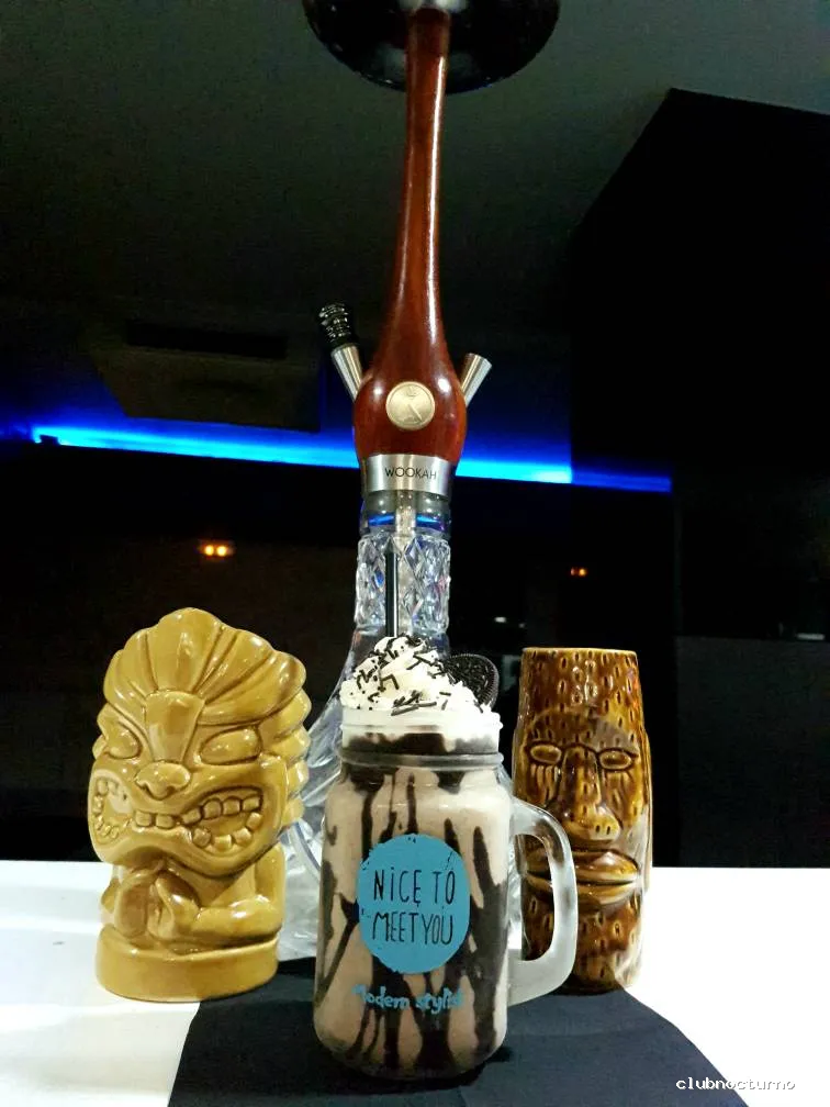 Hibou Shishas & Cocktails