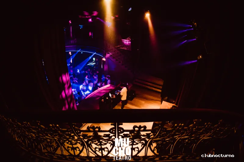 Mucho Teatro Sala Club