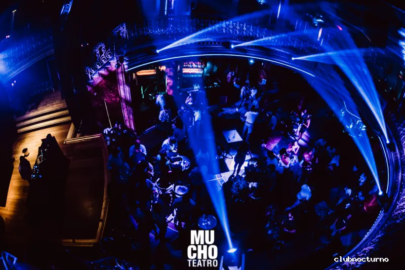 Mucho Teatro Sala Club