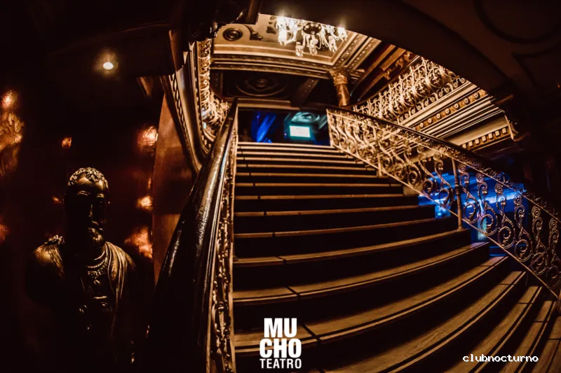 Mucho Teatro Sala Club
