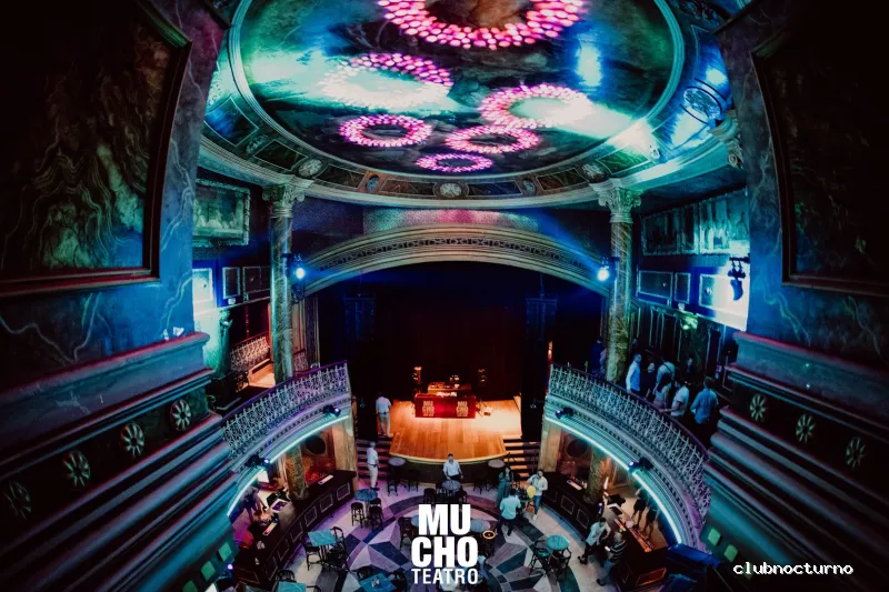 Mucho Teatro Sala Club