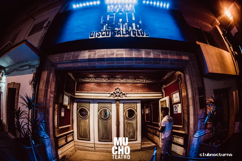 Mucho Teatro Sala Club