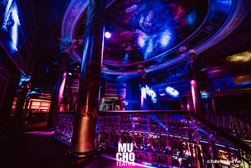 Mucho Teatro Sala Club