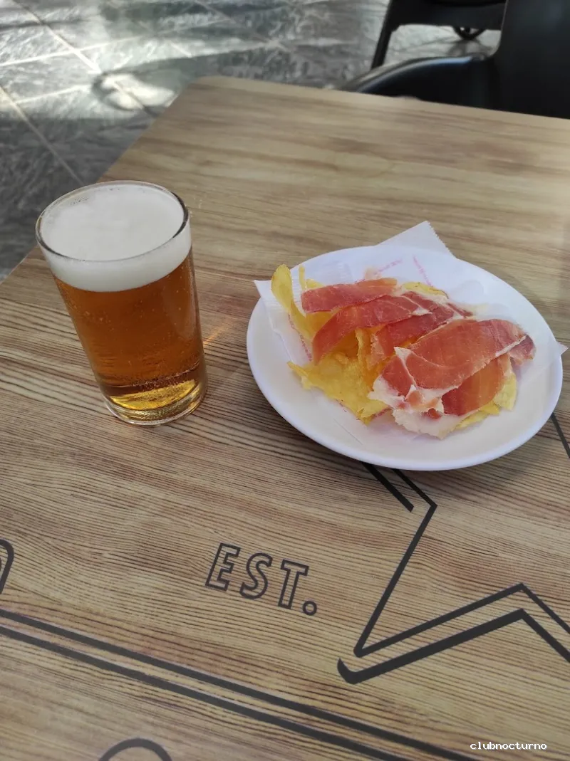 Cafetería Los Delfines