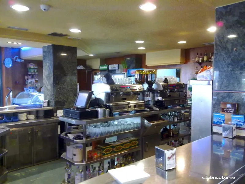 Cafetería Los Delfines