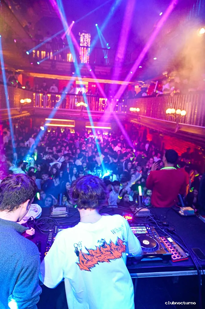 Discoteca Light | Last Day | Teatro Magno