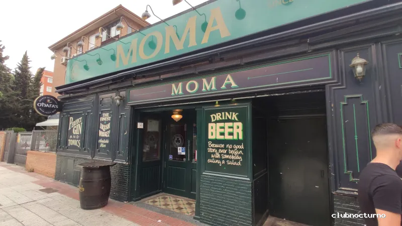 Moma Irish Tavern